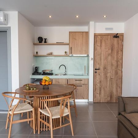 Remvi Apartments アイオス・ニコラオス エクステリア 写真